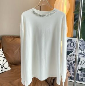 Miumiu white bottoming long-sleeved sweatshirt